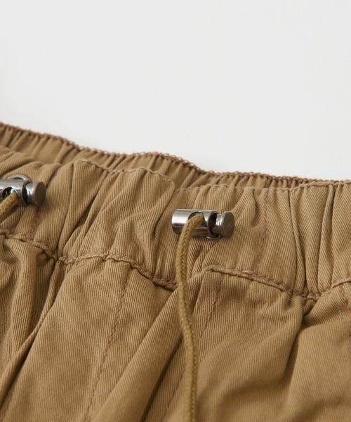 CUBE SUGAR（キューブシュガー）の「WEB限定コットンツイル裾絞りイージーカーゴパンツ（カーゴパンツ・レディース・ブラック/ベージュ/カーキ・M/L）」の18枚目の写真