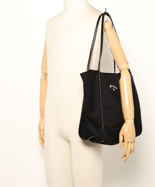 CONVERSE（コンバース）の「CONVERSE　ARCH LOGO TOTE BAG L（トートバッグ・メンズ・ブラック/オフホワイト・FREE）」の6枚目の写真