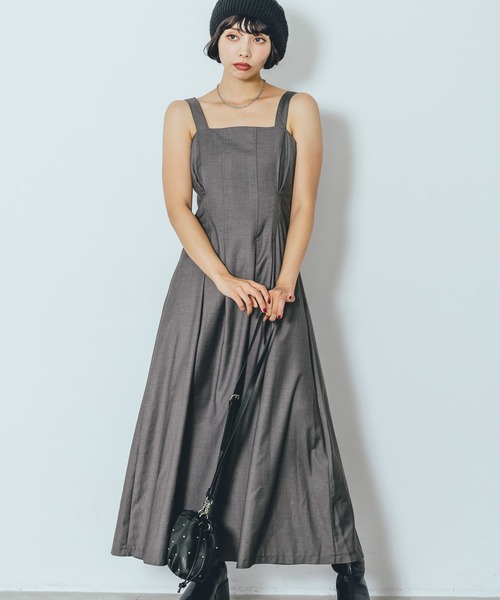 PAGEBOY(ページボーイ)の「ウエストタックジャンスカ(ジャンパースカート・レディース・チャコールグレー/ブラック・FREE)」の3枚目の写真