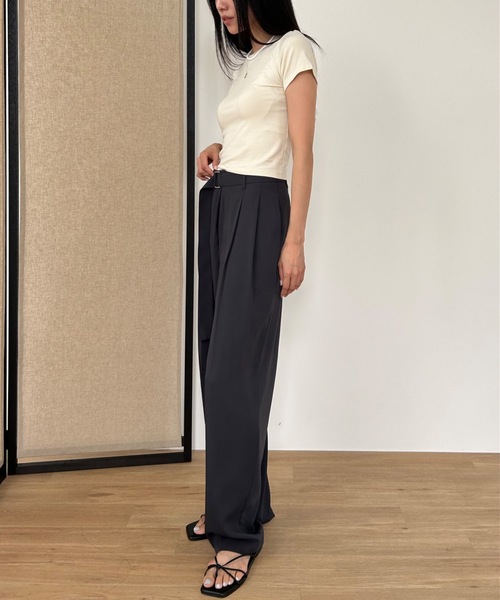 Didot.showroom(ディドット ショールーム)の「ベーシッククロップドコンパクトT(Tシャツ/カットソー・レディース・ベージュ/ブラック/ヘザーグレー/ホワイト・FREE)」の19枚目の写真