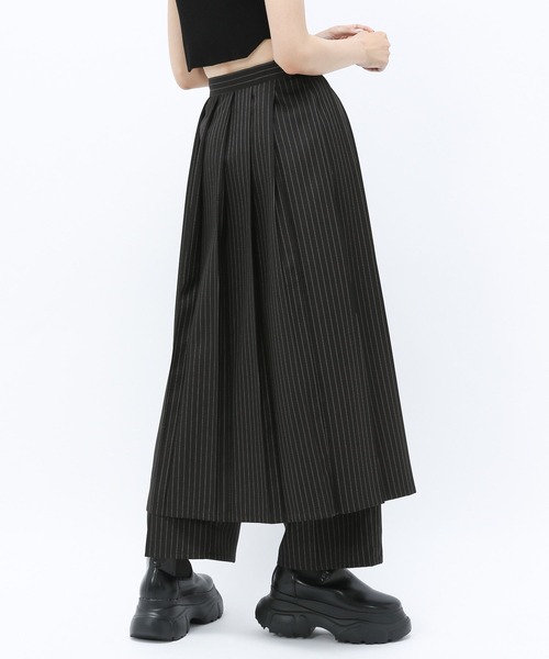 Anui（アニュイ）の「【TGC teen 着用アイテム/UNISEX】プリーツスカート×スラックス（その他パンツ・レディース・ストライプ/ブラック・S/M）」の4枚目の写真