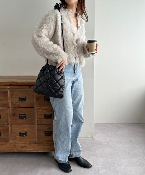 DISCOAT(ディスコート)の「キルティング巾着バッグ(ショルダーバッグ・レディース・ブラック・FREE)」の9枚目の写真