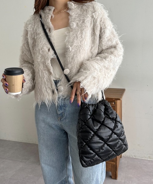 DISCOAT(ディスコート)の「キルティング巾着バッグ(ショルダーバッグ・レディース・ブラック・FREE)」の5枚目の写真