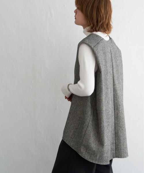 notch.（ノッチ）の「ヘリンボーンVネックベスト（ベスト・レディース・ブラック/グレー・M）」の16枚目の写真