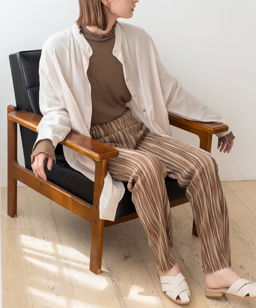 VitaFelice(ヴィータフェリーチェ)の「柄波プリーツ生地パンツ(その他パンツ・レディース・ブラウン/チャコール/カーキ/ベージュ/オレンジ/グレー・FREE)」の20枚目の写真