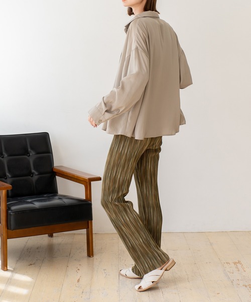 VitaFelice(ヴィータフェリーチェ)の「柄波プリーツ生地パンツ(その他パンツ・レディース・ブラウン/チャコール/カーキ/ベージュ/オレンジ/グレー・FREE)」の15枚目の写真
