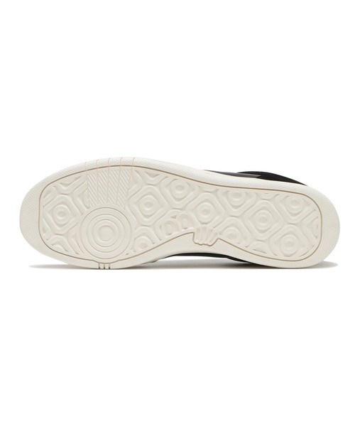 Last Resort AB（ラストリゾート・エービー）の「CM001 SUEDE/LEATHER LO　BLACK/WHITE（スニーカー・メンズ・ブラック・6h/7/8/8h/10/10h/5h/7h/6/5/9/9h/4h/11/12）」の3枚目の写真