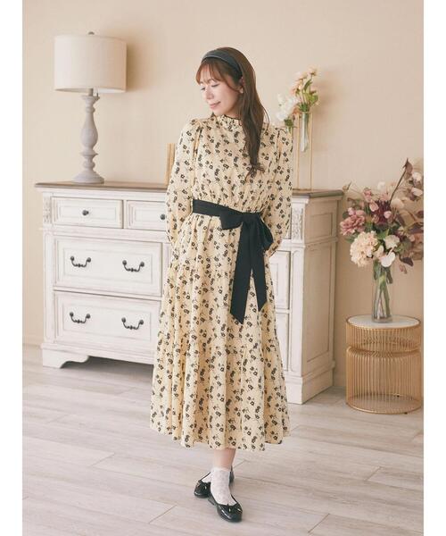 Areeam（アリーム）の「リボン付きティアードワンピース（ワンピース・レディース・ダークブラウン/グリーン系その他/ライトイエロー・FREE）」の5枚目の写真