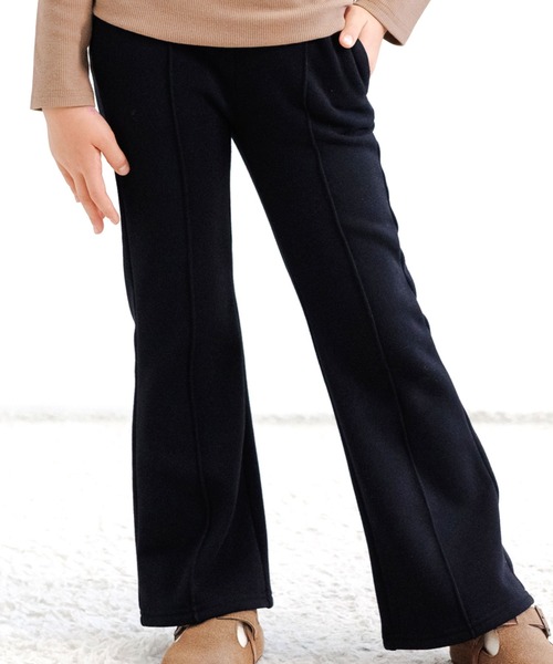 Bee des Bee(ビーデスビー)の「裏起毛 センタータック入りフレアパンツ(スウェットパンツ・キッズ・ブラック/パープル系/グレイッシュベージュ/チャコール/杢グレー・110cm/130cm/140cm/150cm/120cm/100cm)」の2枚目の写真