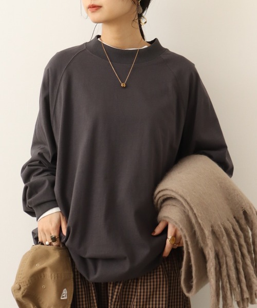 atONE(アットワン)の「atONE オーバーサイズ長袖ラグランTシャツ(Tシャツ/カットソー・レディース・グレイッシュベージュ/オフホワイト/ブラック/チャコールグレー/モカ・4L~5L/M~L/LL~3L)」の15枚目の写真
