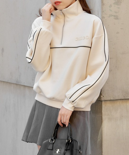 Chico(チコ)の「パイピング刺繍ハーフジップスウェット(スウェット・レディース・アイボリー/ブルー/グレー/グレイッシュベージュ/ネイビー・FREE)」の19枚目の写真