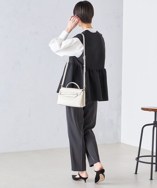 セール】〈手洗い可能〉フロント ジップ フリル デザイン ペプラム