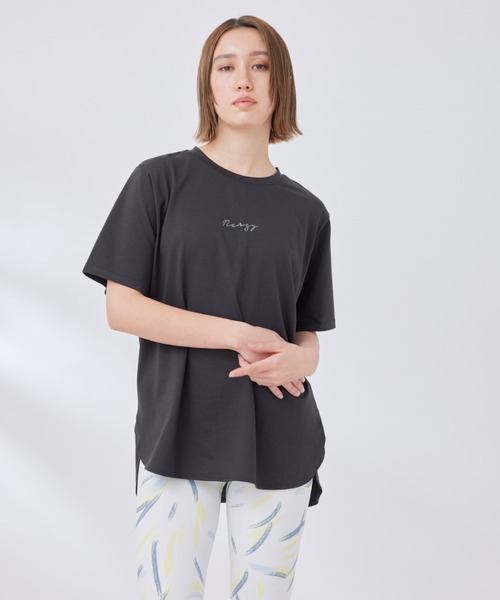 NERGY（ナージー）の「【接触冷感 & UV】SURREALISMグラフィックTシャツ（Tシャツ/カットソー・レディース・ブルー/ホワイト/ブラック・FREE）」の5枚目の写真