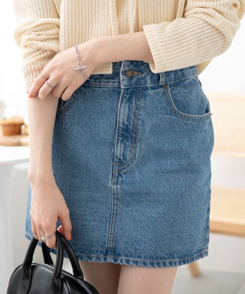 WEGO(ウィゴー)の「WEGO/台形デニムミニスカート(デニムスカート・レディース・ダークインディゴブルー/ブラック系その他/ブラック/オフホワイト/ブラック系1/インディゴブルー・MEDIUM/LARGE/SMALL/X-SMALL)」の5枚目の写真