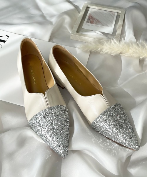 Futier land（フューティアランド）の「《新色追加》Vカットポインテッドフラットシューズ（パンプス・レディース・ブラック/アイボリー系/ブラック系/アイボリー/シルバー・36/37/38/39/40）」の21枚目の写真