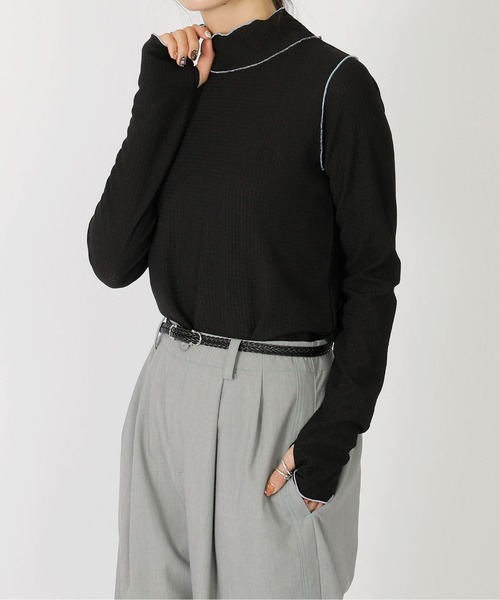 DOUBLE NAME(ダブルネーム)の「指あき配色メローロンTEE(Tシャツ/カットソー・レディース・ブラック/ブルー/オフホワイト・FREE)」の2枚目の写真