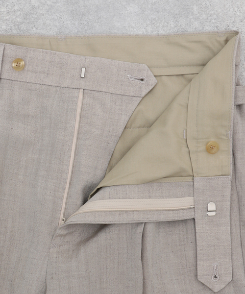 EDIFICE LA BOUCLE（エディフィスラブークル）の「【LA BOUCLE / ラブ―クル】ウール/リネン ウェザー  サイドアジャストパンツ（スラックス・メンズ・ライトグレー/アイボリー/カーキ・MEDIUM/LARGE）」の17枚目の写真