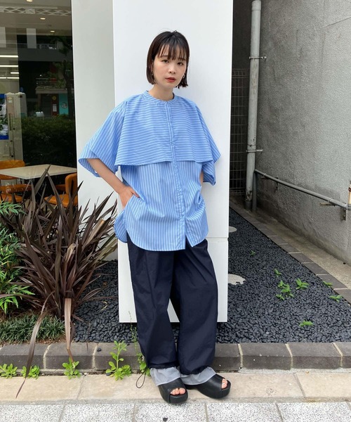 KBF(ケイビーエフ)の「2WAYマントブラウス(シャツ/ブラウス・レディース・ブルー系その他/オフホワイト/ブラック・ONE)」の17枚目の写真