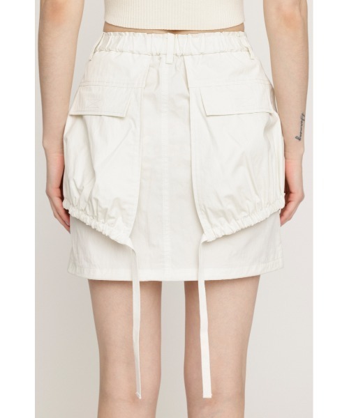 SLY(スライ)の「SHIRRING PK S/SK シャーリング ポケット ショートスカート / セットアップ可(スカート・レディース・パープル/カーキ/オフホワイト・1/2)」の6枚目の写真