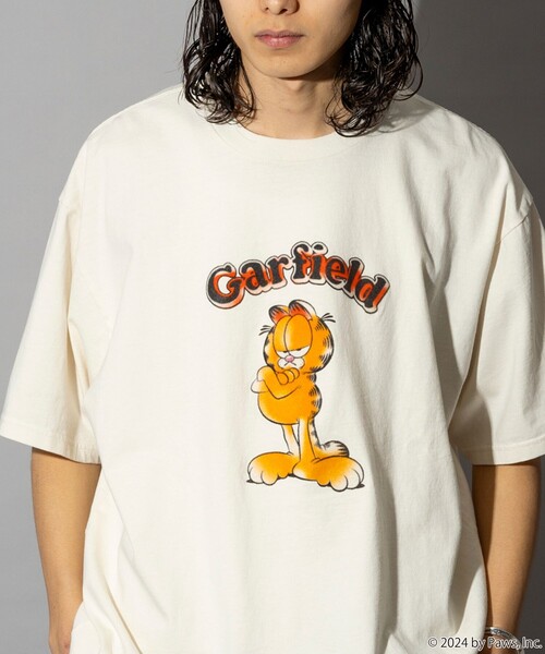 FREAK'S STORE(フリークスストア)の「FREAK’S STORE/フリークスストア Garfield/ガーフィールド フロッキープリント ショートスリーブTシャツ/半袖/リラックスフィット(Tシャツ/カットソー・メンズ・オフホワイト/ブラック/ネイビー・MEDIUM/LARGE)」の9枚目の写真