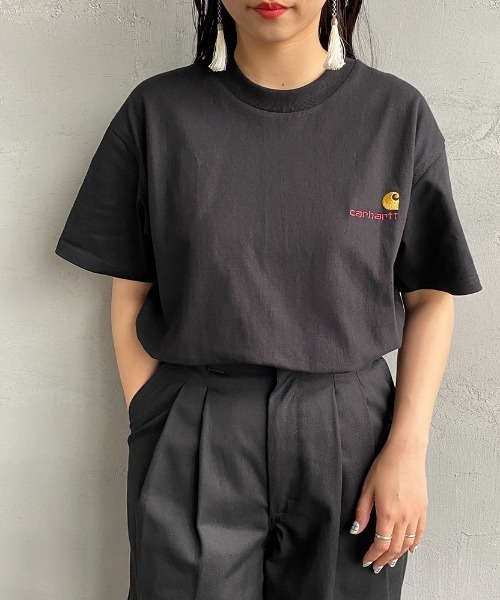 Carhartt WIP（カーハートダブリューアイピー）の「[carhartt WIP/カーハートダブリューアイピー] AMERICAN SCRIPT ワンポイント刺繍ロゴ ショートスリーブTシャツ（Tシャツ/カットソー・レディース・ブラック/サックスブルー/ベージュ/ホワイト/ライトグレー/ブラウン/ブルー/ナチュラル・XS/S/M/L/XL）」の2枚目の写真