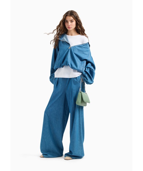 EMPORIO ARMANI（エンポリオアルマーニ）の「【エンポリオ アルマーニ】ワイドレッグパンツ ライトデニム ドローストリング（デニムパンツ・レディース・ダークインディゴブルー・38/40/36）」の2枚目の写真