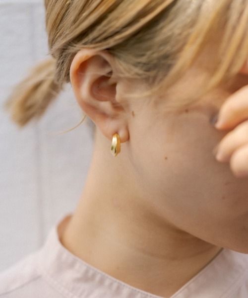 ear PAPILLONNER(イアパピヨネ)の「《スターリングシルバー使用/オフィススタイル》ディスクピアス(ピアス(両耳用)・レディース・ゴールド/シルバー・FREE)」の8枚目の写真