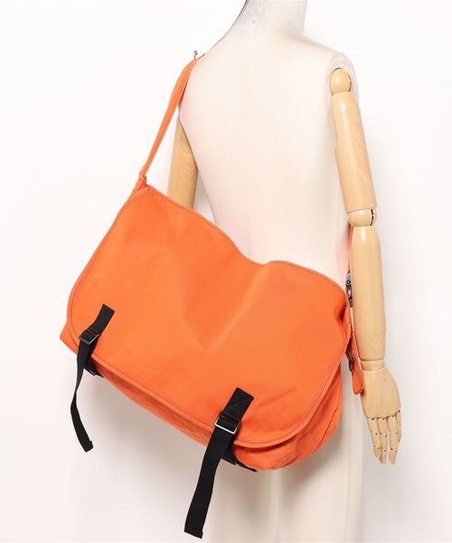 KHOKI（コッキ）の「KHOKI/コッキ/MULCH COLOR MESSENGER BAG