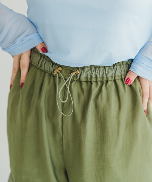 ITEMS URBANRESEARCH（アイテムズ アーバンリサーチ）の「シアーカーゴパンツ（カーゴパンツ・レディース・ブラック/カーキ・FREE）」の9枚目の写真