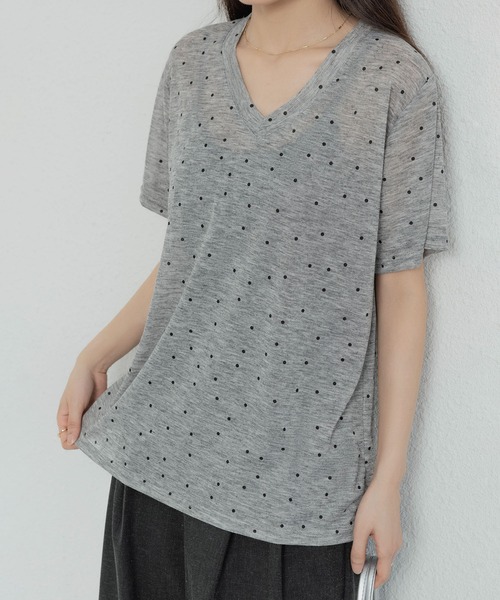 MAISON DE THERESE(メゾン ド テレーズ)の「ドットVネック半袖Tシャツ(Tシャツ/カットソー・レディース・グレー/ベージュ/ブラック・FREE)」の15枚目の写真
