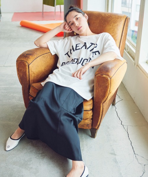 THEATRE PRODUCTS（シアタープロダクツ）の「THEATREPRODUCTSロゴプリントTシャツ（Tシャツ/カットソー・レディース・ホワイト/パープル/ブラック・FREE）」の5枚目の写真