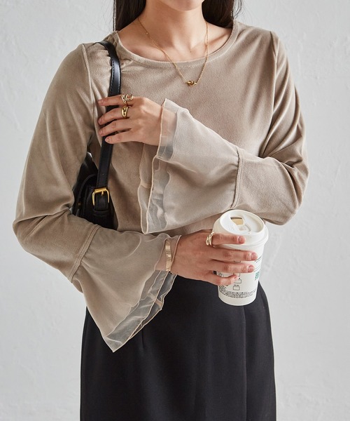 RANAN(ラナン)の「フレア袖チュールベロアプルオーバー(Tシャツ/カットソー・レディース・ブラック/ピンク/グレー/ライトベージュ/オフホワイト・LL/M/L)」の18枚目の写真