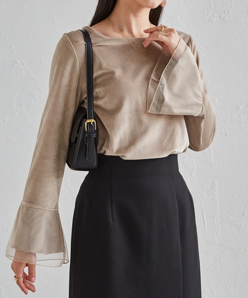 RANAN(ラナン)の「フレア袖チュールベロアプルオーバー(Tシャツ/カットソー・レディース・ブラック/ピンク/グレー/ライトベージュ/オフホワイト・LL/M/L)」の20枚目の写真