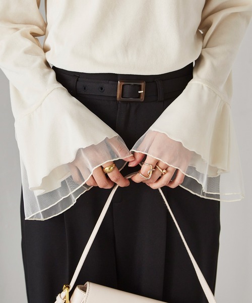 RANAN(ラナン)の「フレア袖チュールベロアプルオーバー(Tシャツ/カットソー・レディース・ブラック/ピンク/グレー/ライトベージュ/オフホワイト・LL/M/L)」の9枚目の写真