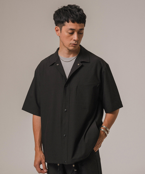 EDIFICE（エディフィス）の「テックエアー ウーブン コーチシャツ（シャツ/ブラウス・メンズ・チャコールグレー/ブラック・SMALL/MEDIUM/LARGE）」の2枚目の写真