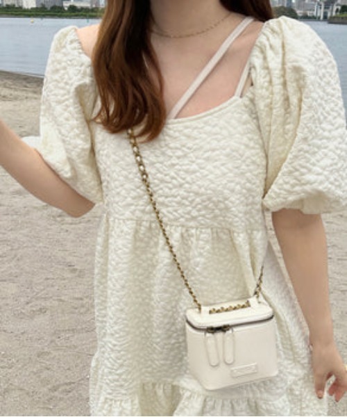 raffime(ラフィミー)の「ミニバニティバッグ(ショルダーバッグ・レディース・ピンクベージュ/アイボリー・フリー)」の8枚目の写真