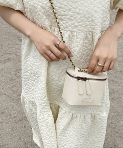 raffime(ラフィミー)の「ミニバニティバッグ(ショルダーバッグ・レディース・ピンクベージュ/アイボリー・フリー)」の9枚目の写真