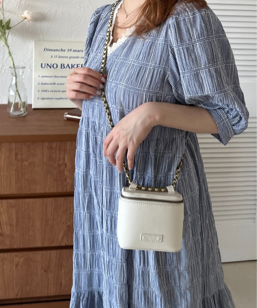 raffime(ラフィミー)の「ミニバニティバッグ(ショルダーバッグ・レディース・ピンクベージュ/アイボリー・フリー)」の6枚目の写真