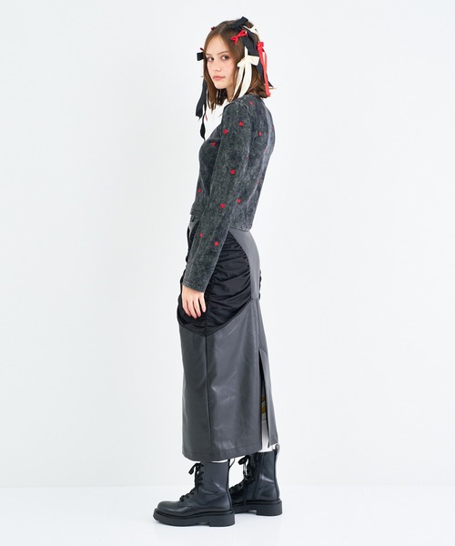 ANNA SUI NYC(アナ スイ エヌ ワイ シー)の「ヴィンテージライクハートステッチロングスリーブTシャツ(Tシャツ/カットソー・レディース・ブラック・FREE)」の3枚目の写真