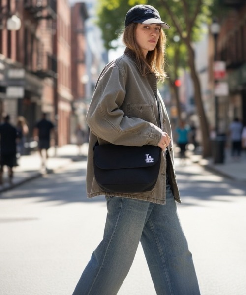 MLB（メジャーリーグベースボール）の「MLB メッセンジャーバッグ（ショルダーバッグ・レディース・ブルー/ブラック系その他/グリーン/ブラウン/ブラック・FREE）」の3枚目の写真