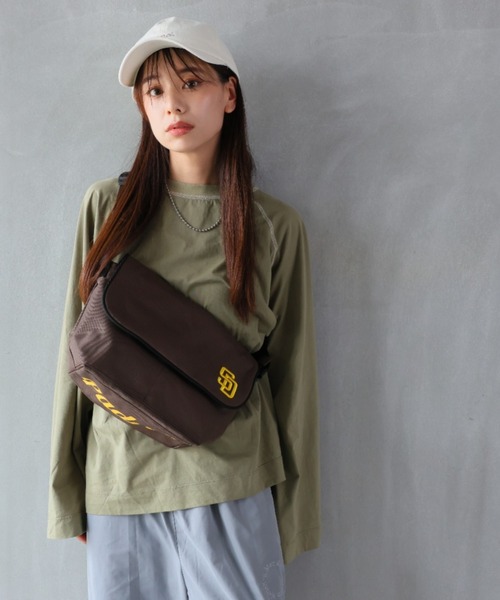 MLB（メジャーリーグベースボール）の「MLB メッセンジャーバッグ（ショルダーバッグ・レディース・ブルー/ブラック系その他/グリーン/ブラウン/ブラック・FREE）」の4枚目の写真