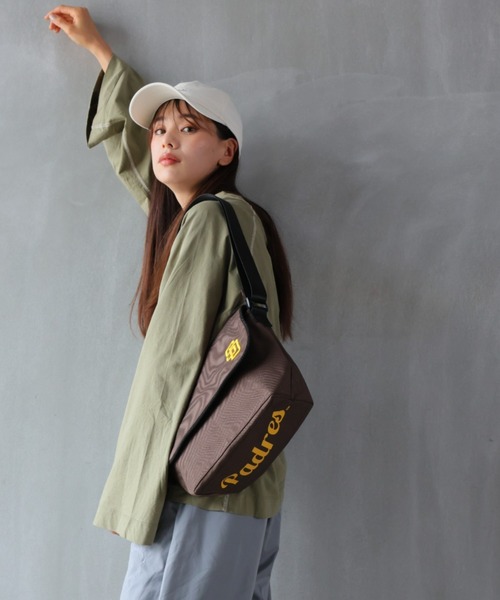 MLB（メジャーリーグベースボール）の「MLB メッセンジャーバッグ（ショルダーバッグ・レディース・ブルー/ブラック系その他/グリーン/ブラウン/ブラック・FREE）」の9枚目の写真