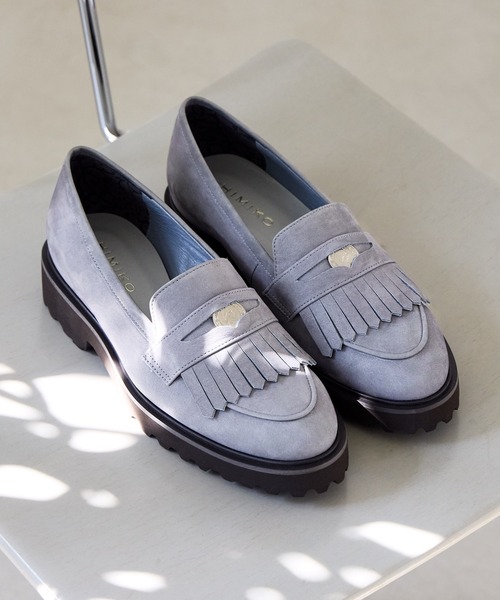 HIMIKO（ヒミコ）の「【Made in Japan】【撥水】トラックソールコインローファー/641304（ローファー・レディース・ボルドー/グリーン/ブラック/ブルー/ブラック×ホワイト/ブラック系その他4・23.5cm/24.5cm/22.0cm/23.0cm/24.0cm/25.5cm/22.5cm/25.0cm/26.0cm/26.5cm/21.5cm）」の5枚目の写真