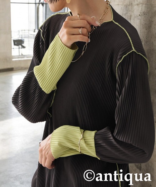 antiqua(アンティカ)の「配色プリーツトップス(Tシャツ/カットソー・レディース・アイボリー/ブラック/ダークグレー/ベージュ・ONESIZE)」の4枚目の写真