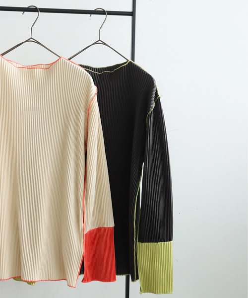 antiqua(アンティカ)の「配色プリーツトップス(Tシャツ/カットソー・レディース・アイボリー/ブラック/ダークグレー/ベージュ・ONESIZE)」の11枚目の写真