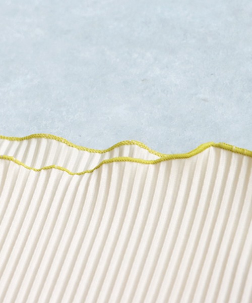 antiqua(アンティカ)の「配色プリーツトップス(Tシャツ/カットソー・レディース・アイボリー/ブラック/ダークグレー/ベージュ・ONESIZE)」の8枚目の写真