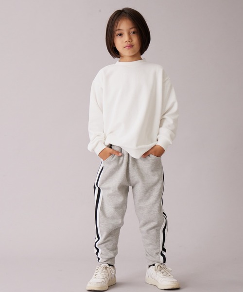 PAIRMANON STREET(ペアマノンストリート)の「【PAIRMANON STREET】裏毛 スウェット プリント トレーナー(スウェット・キッズ・グレー系その他/ブラック系その他2/ブラック/グリーン/ホワイト/イエロー/ブラウン系その他2/ブラック系その他/ブルー/グレー・120/150/90/140/130/110/100/160)」の12枚目の写真