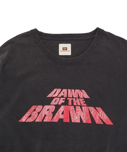 ADAM ET ROPE'（アダムエロペ）の「《別注》【BRAWN/ブラウン】DAWN OF THE BRAWN Long Sleeve Tee（Tシャツ/カットソー・メンズ・ブラック・L/M）」の6枚目の写真