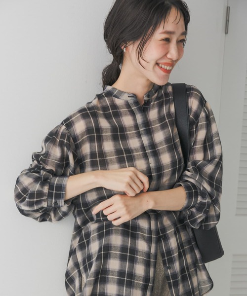 URBAN RESEARCH DOORS(アーバンリサーチドアーズ)の「シアーチェックシャツ(シャツ/ブラウス・レディース・ブラウン系その他/ブラック系その他・MEDIUM)」の10枚目の写真