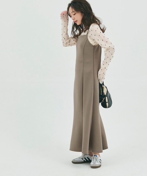 coca(coca)(コカ)の「ハリ感ダンボールニット マーメイドシルエットキャミワンピース(ワンピース・レディース・ブラック/ダークベージュ・M/L)」の14枚目の写真